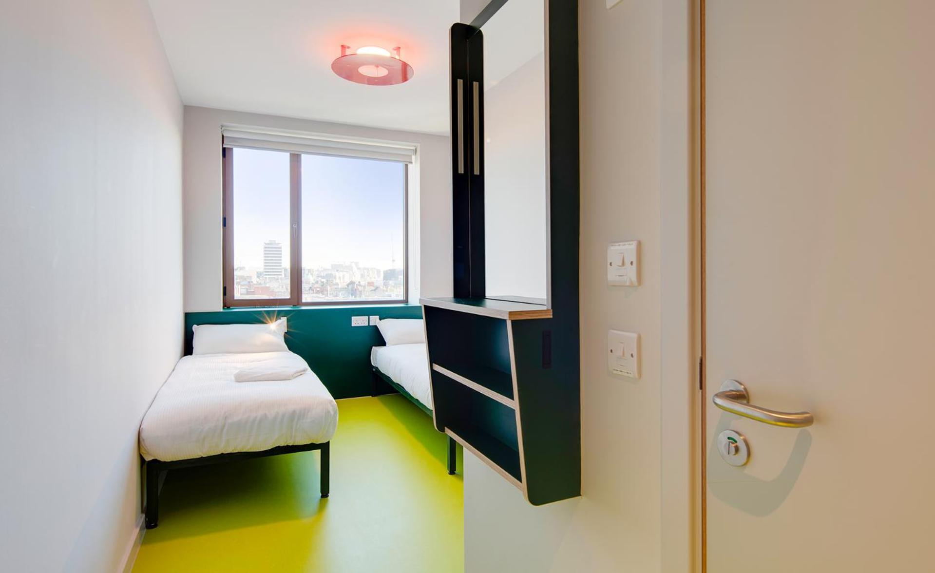 Clink I Lar Hostel Дъблин Екстериор снимка