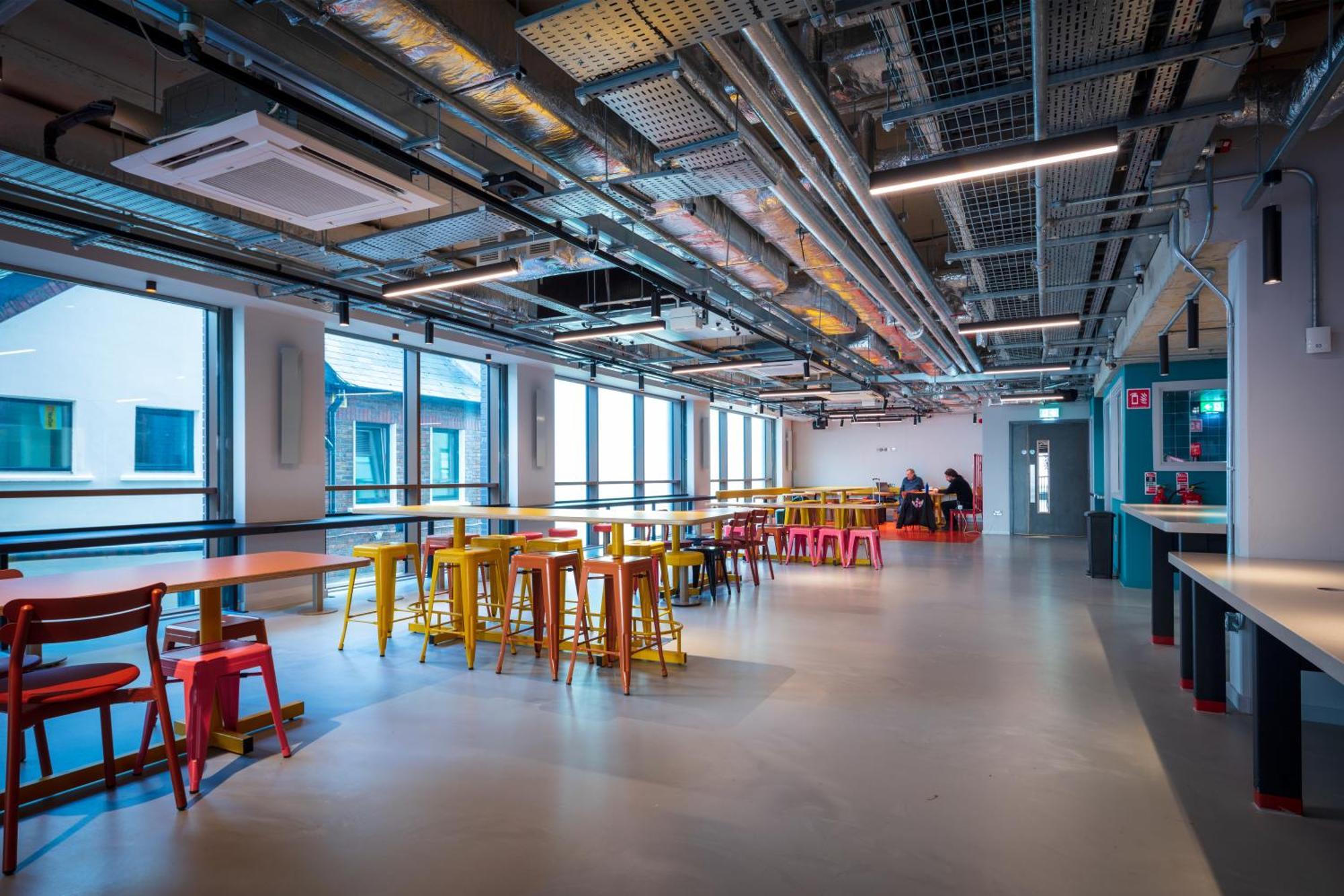 Clink I Lar Hostel Дъблин Екстериор снимка