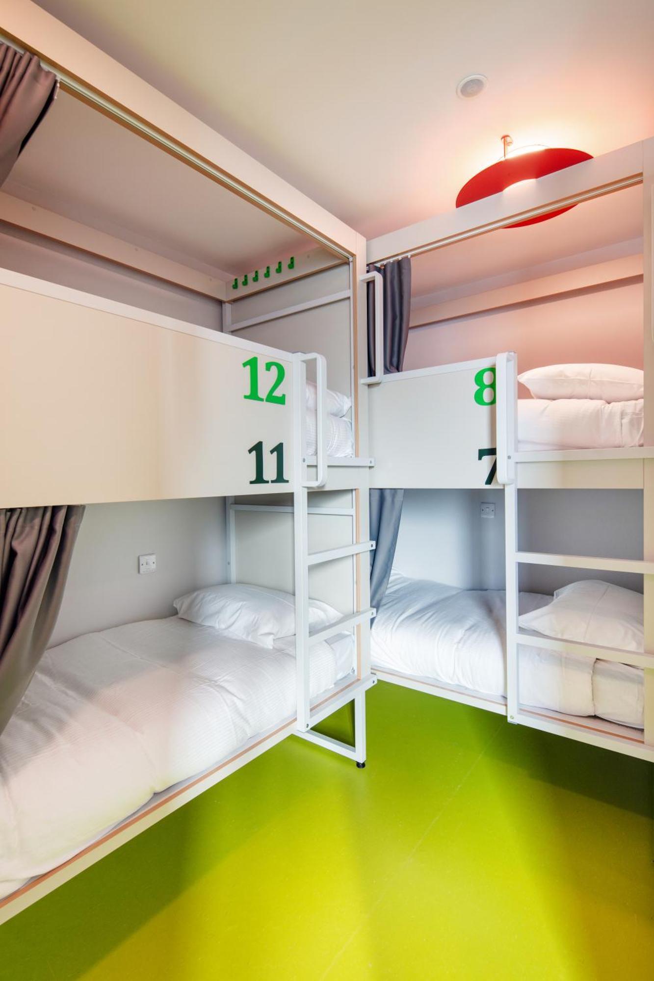 Clink I Lar Hostel Дъблин Екстериор снимка