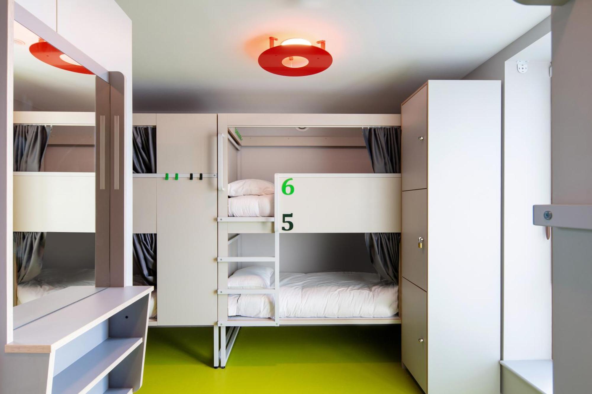 Clink I Lar Hostel Дъблин Екстериор снимка
