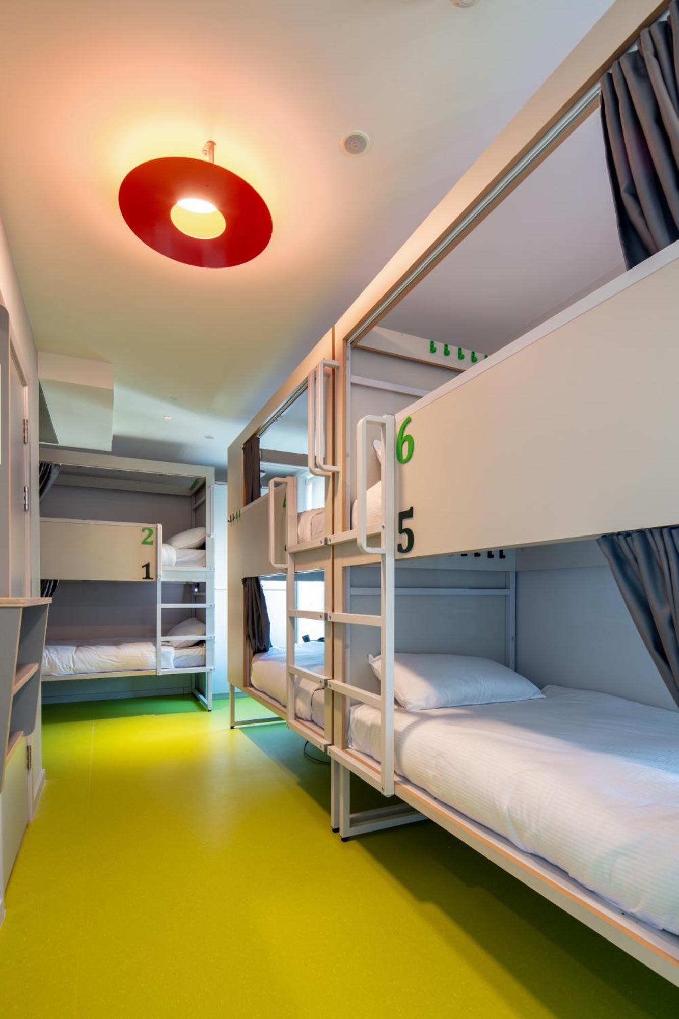 Clink I Lar Hostel Дъблин Екстериор снимка