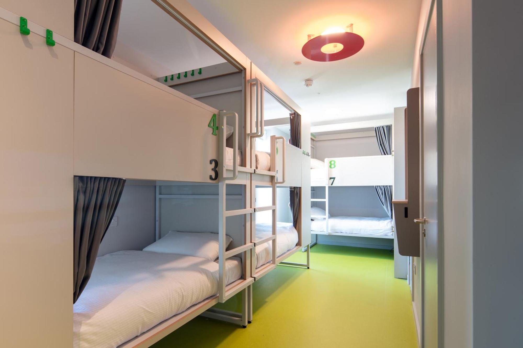 Clink I Lar Hostel Дъблин Екстериор снимка