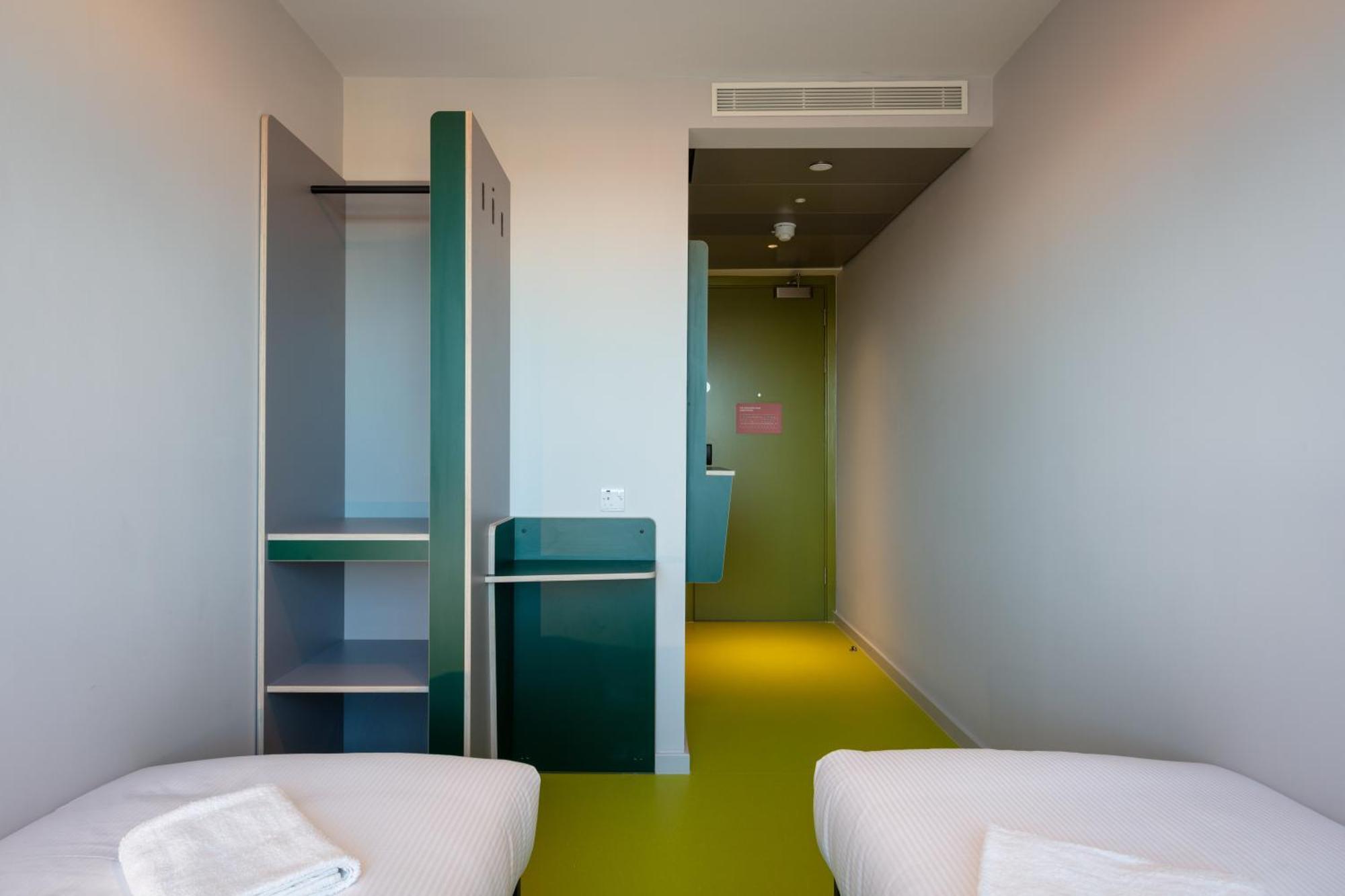 Clink I Lar Hostel Дъблин Екстериор снимка
