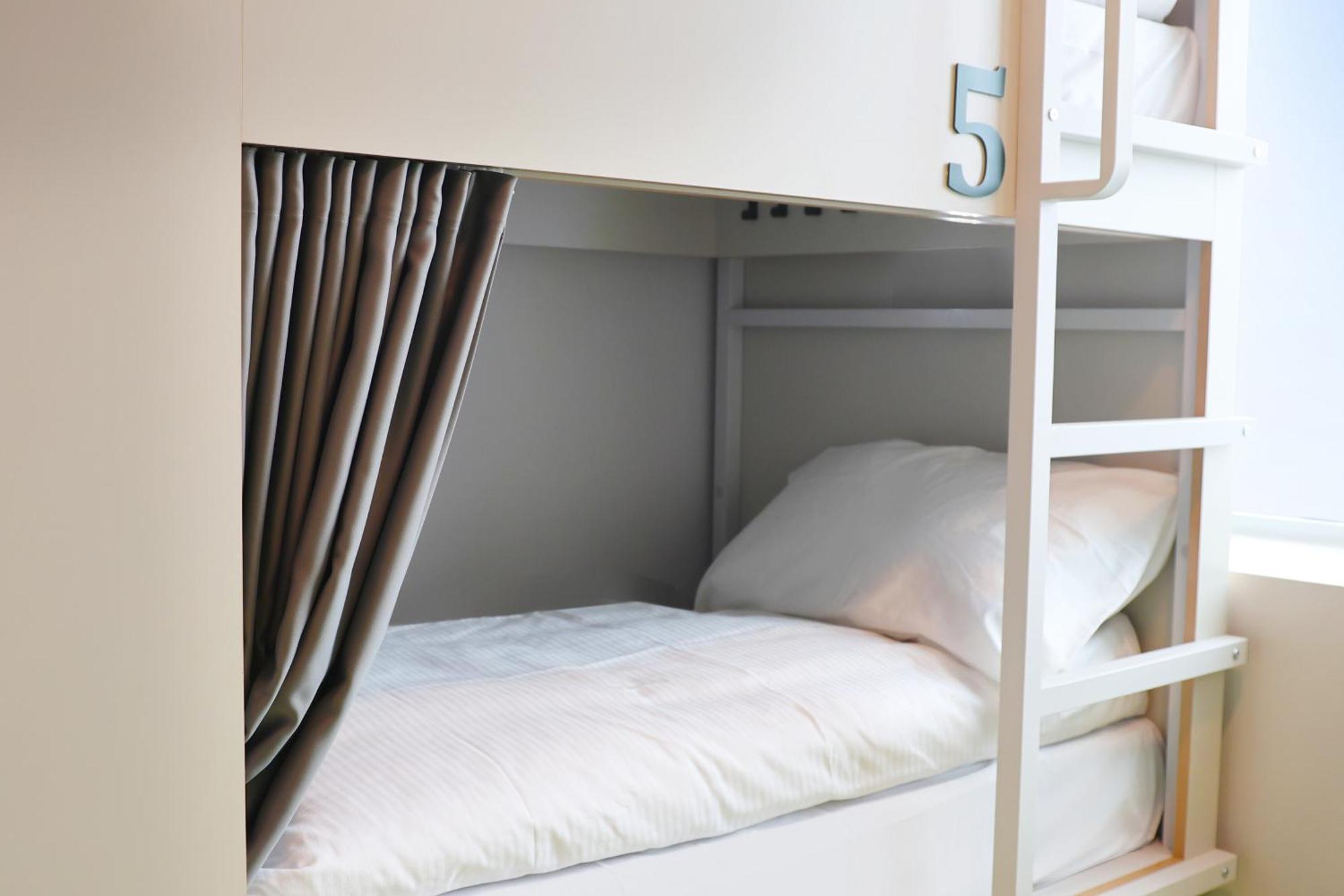 Clink I Lar Hostel Дъблин Екстериор снимка