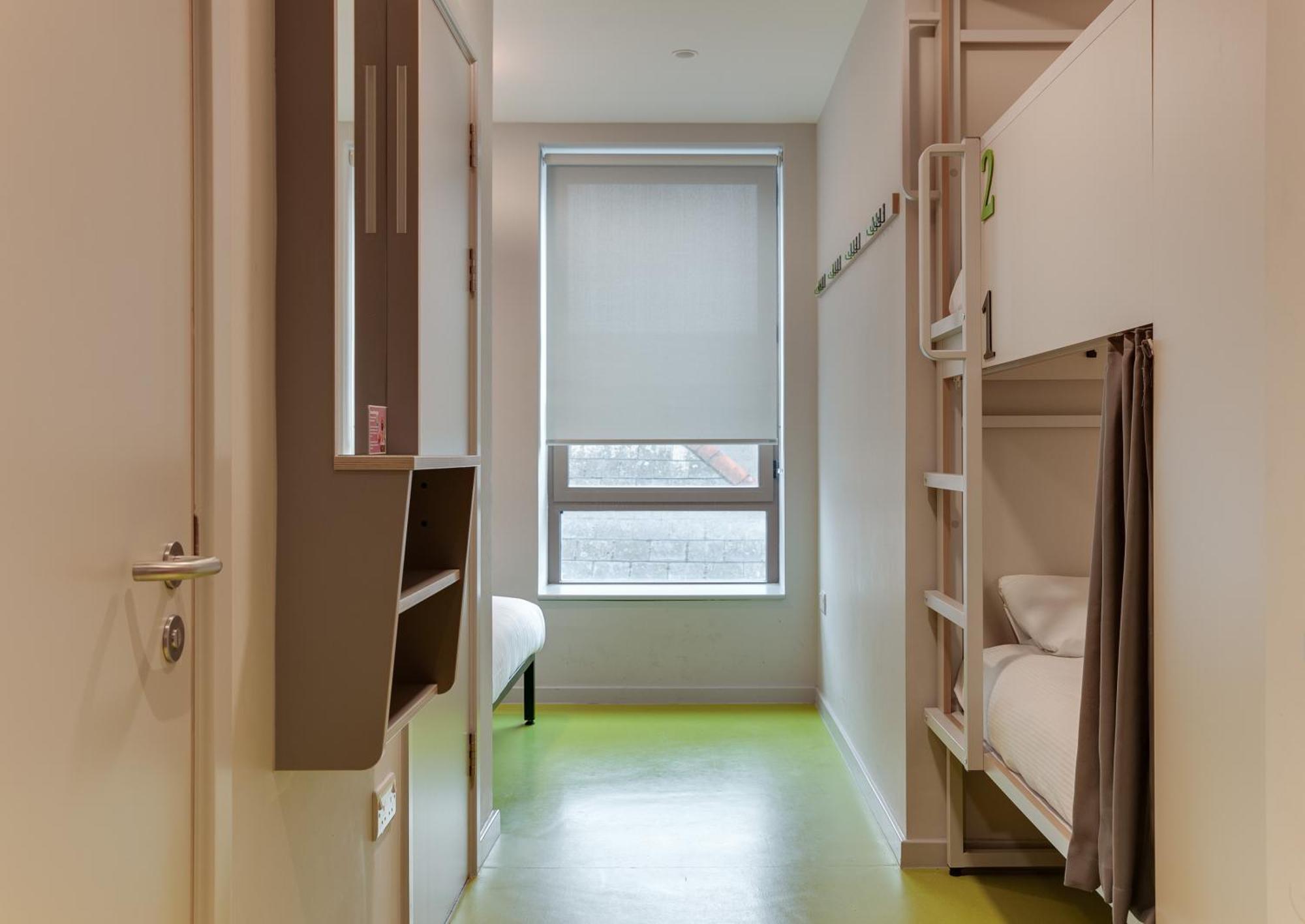 Clink I Lar Hostel Дъблин Екстериор снимка