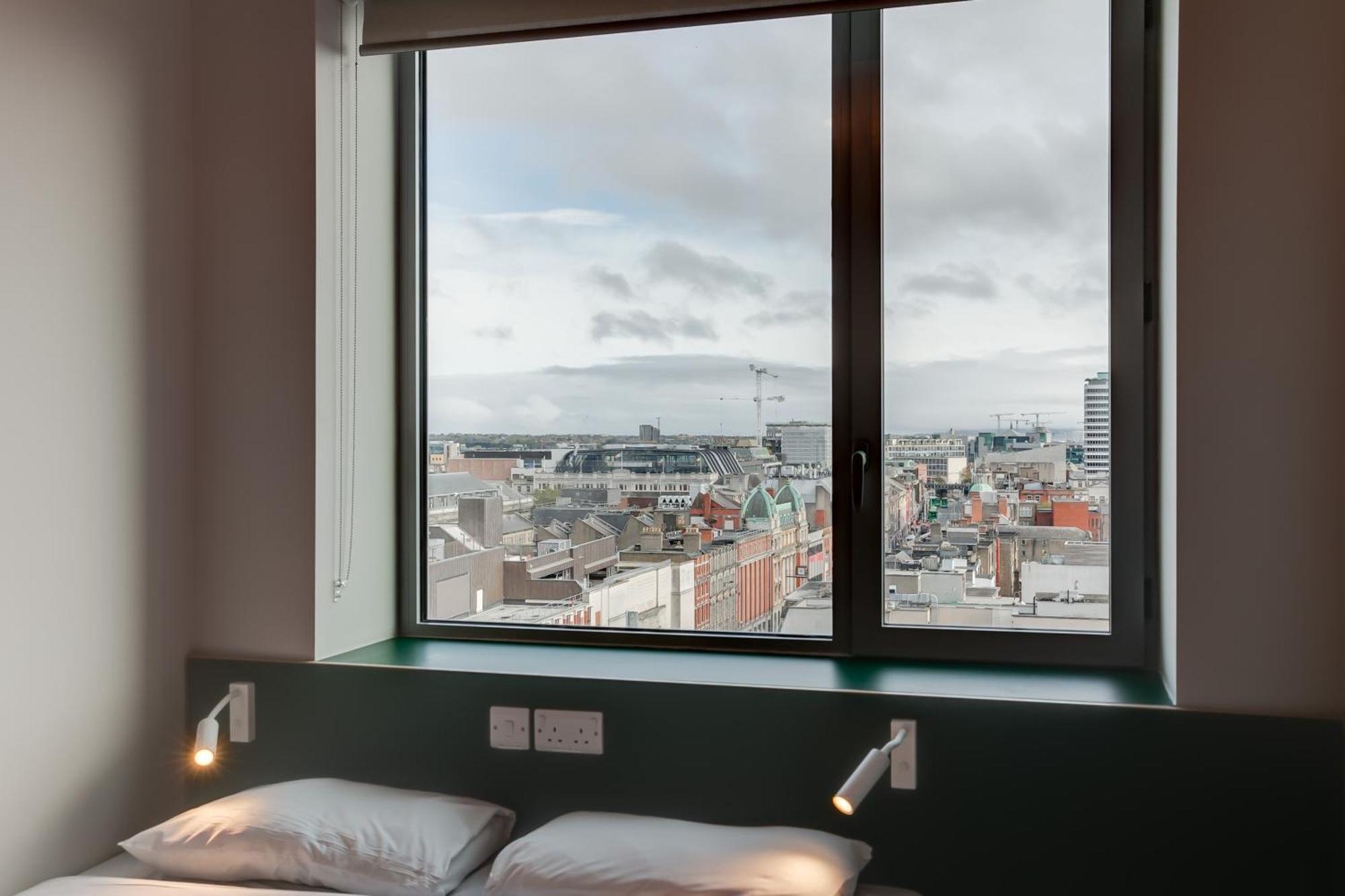 Clink I Lar Hostel Дъблин Екстериор снимка