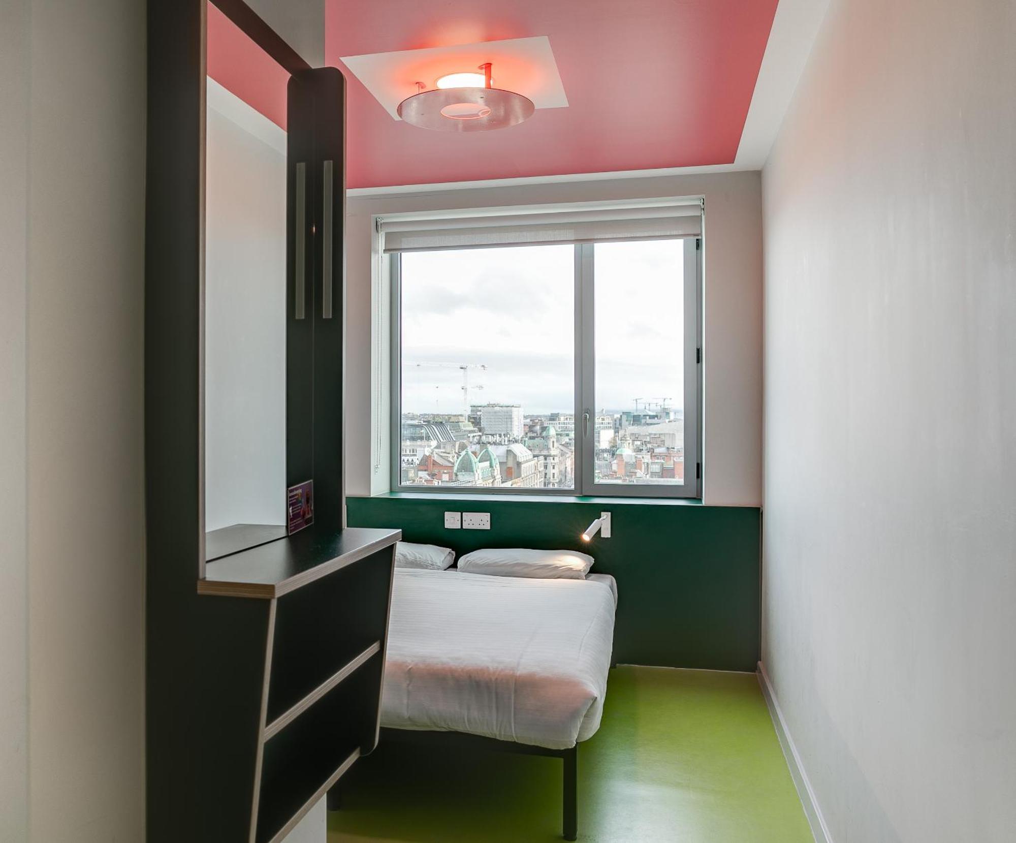 Clink I Lar Hostel Дъблин Екстериор снимка